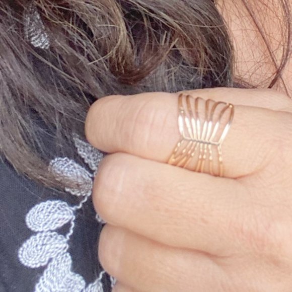 GOLD TATTOO STYLE STATEMENT ANGEL WINGS RING - Picture 3 of 4